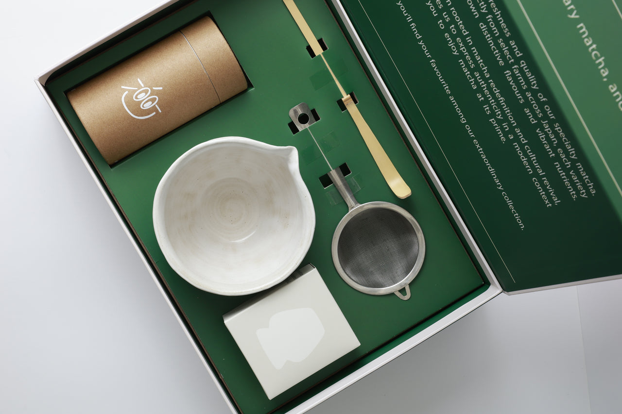 The Aokomi Essential set (inside)